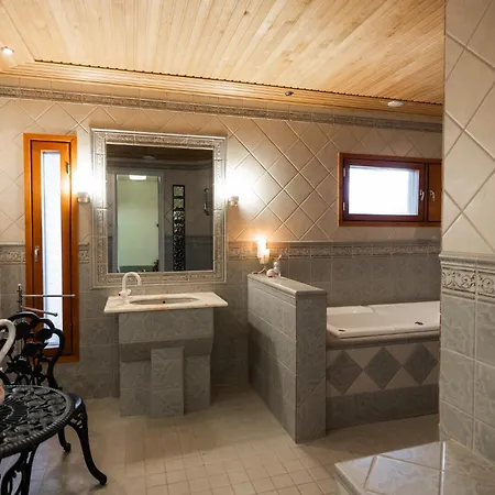 Arctic Winter - Pool And Sauna Ροβανιέμι